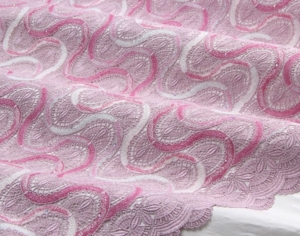 Guipure pink