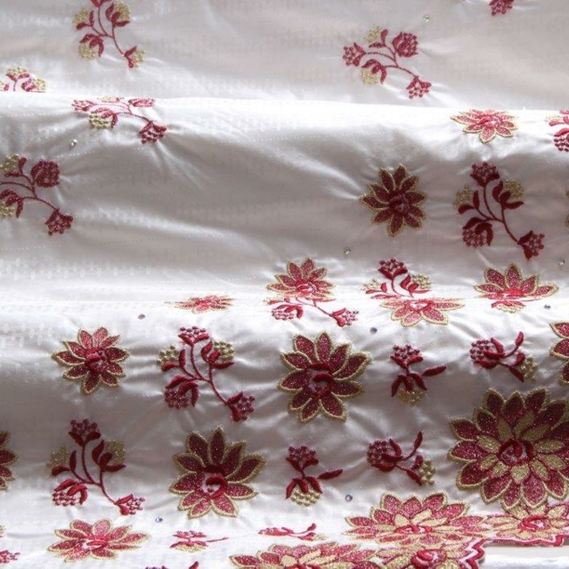 Bazin Brodé ivory - red