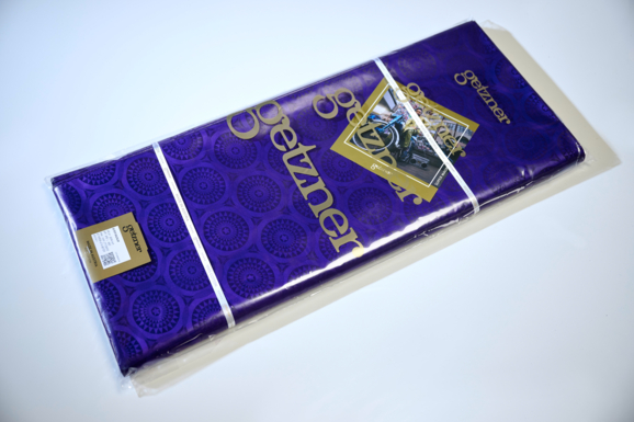 Damast-Verpackt_09_by_Marcel_Hagen-studio22 (2).jpg