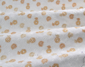 Embroidery white-vanilla-beige- lurex irisé